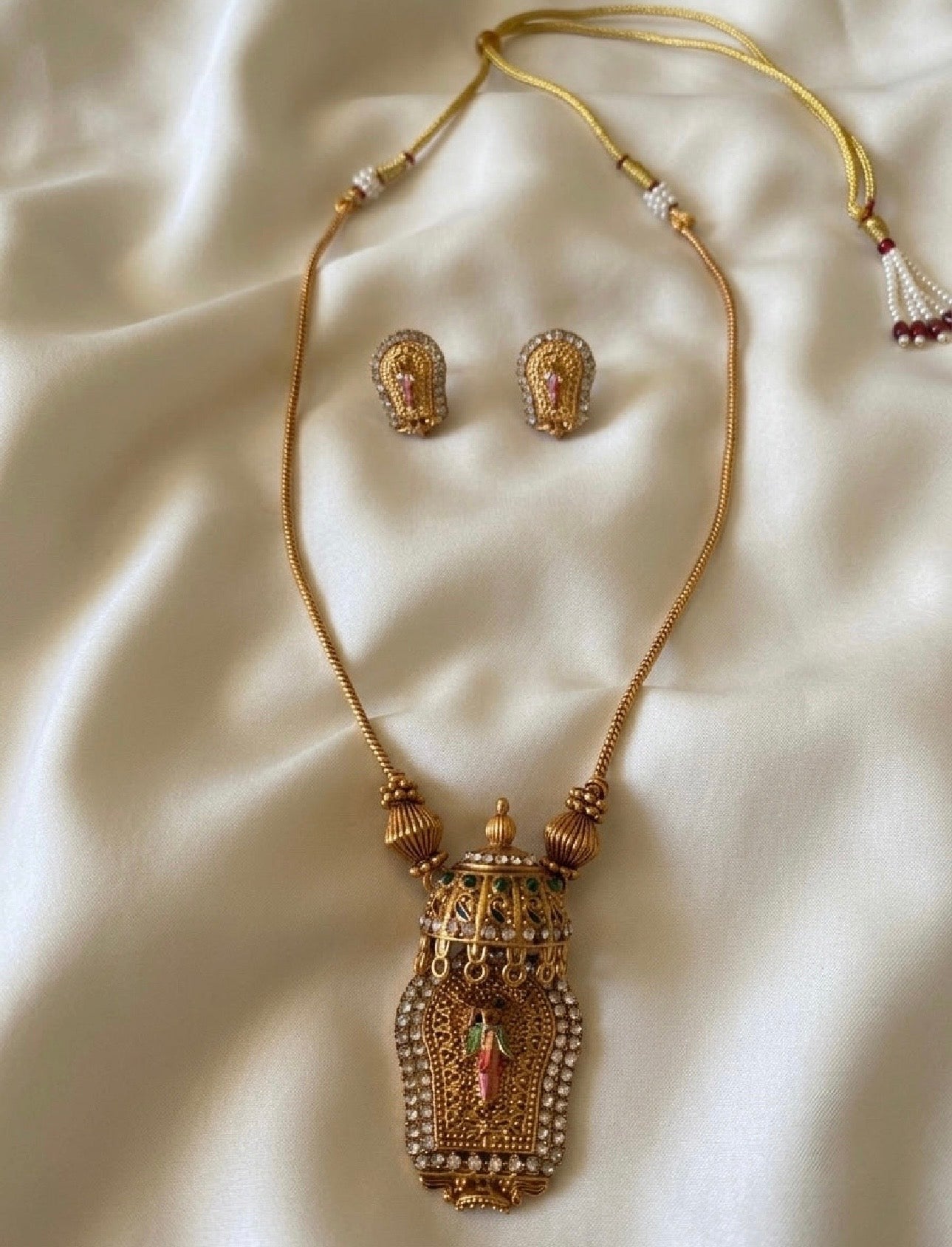 Krishna idol inspired necklace