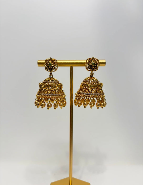 Temple jhumka